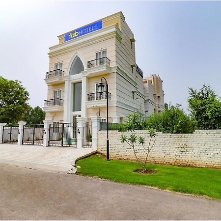 Fabhotel K9 Villa 卢迪亚纳 外观 照片