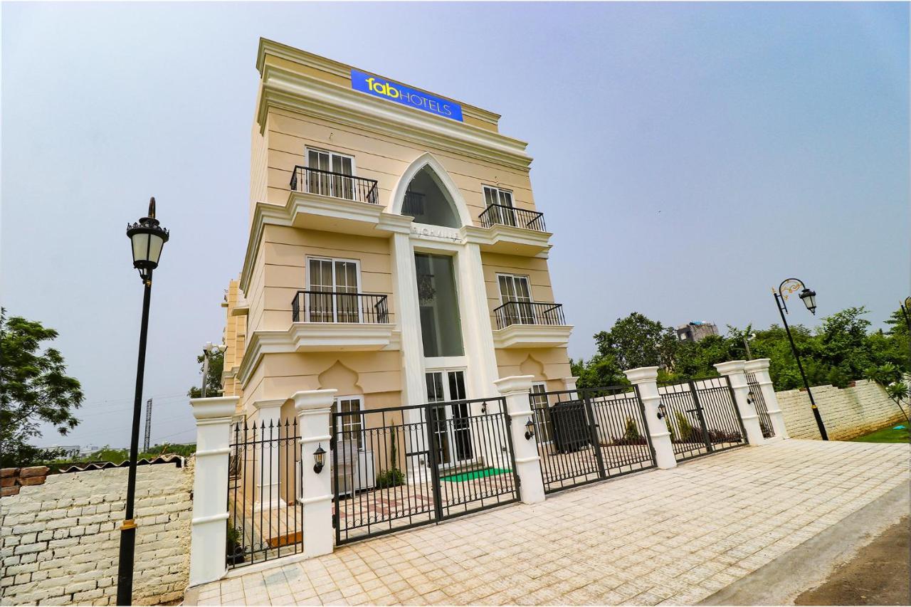 Fabhotel K9 Villa 卢迪亚纳 外观 照片