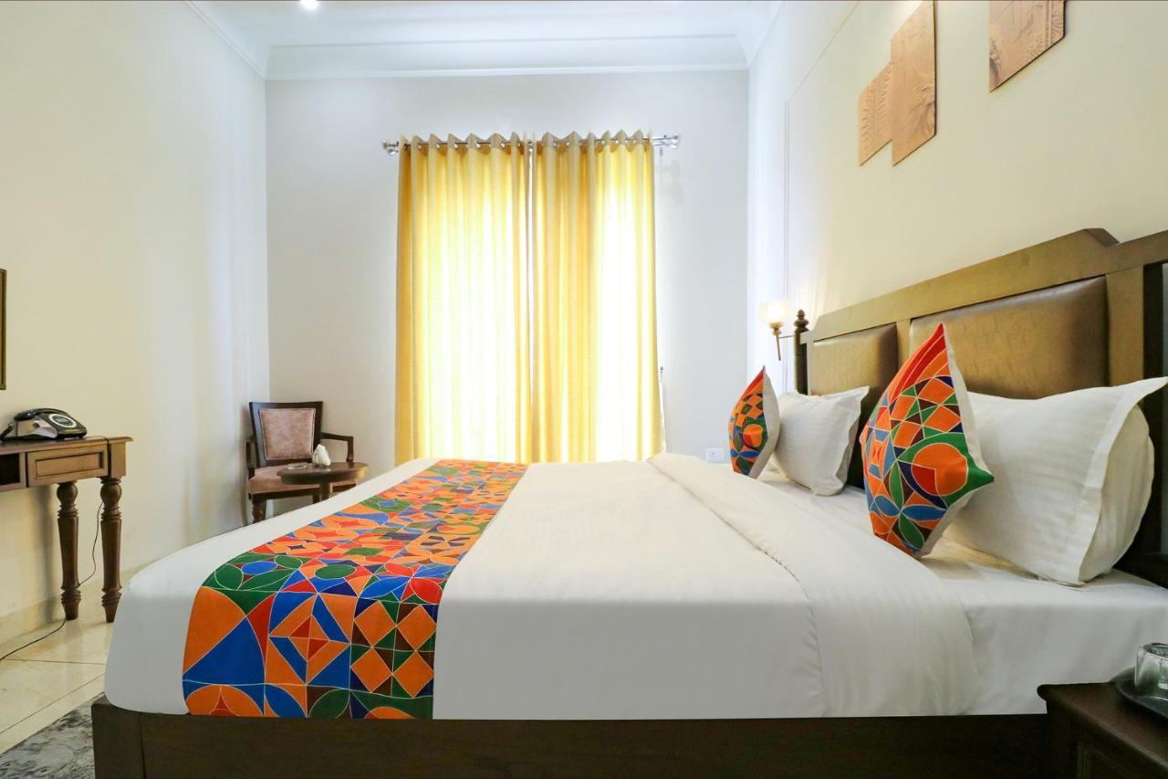 Fabhotel K9 Villa 卢迪亚纳 外观 照片
